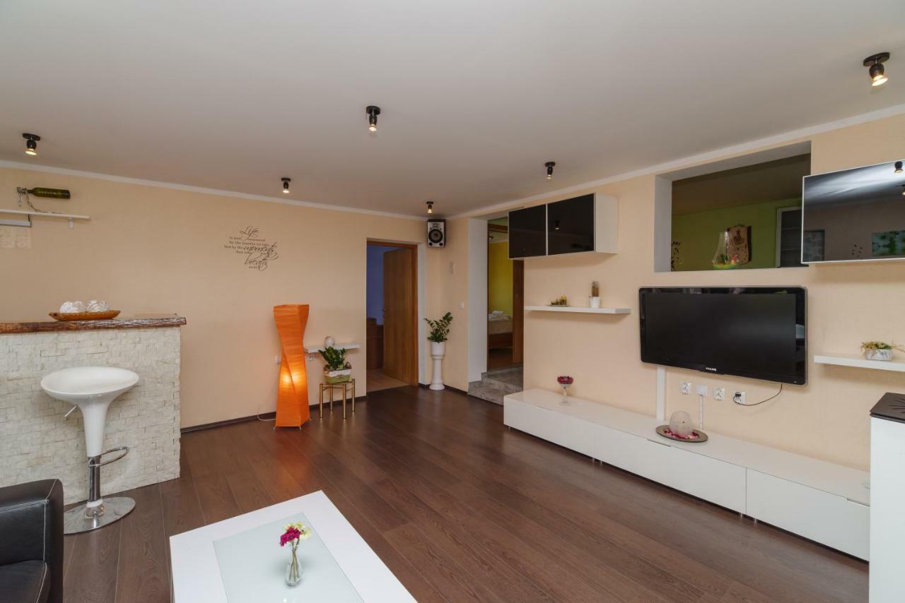 Apartment Sarar Crikvenica Esterno foto